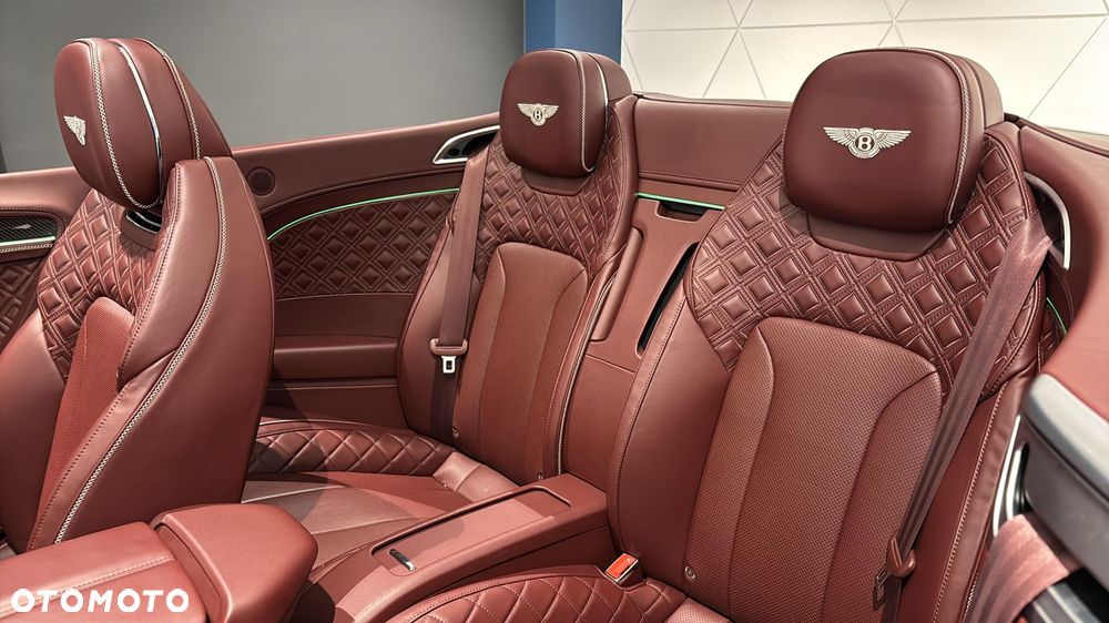 Bentley Continental GT - 16
