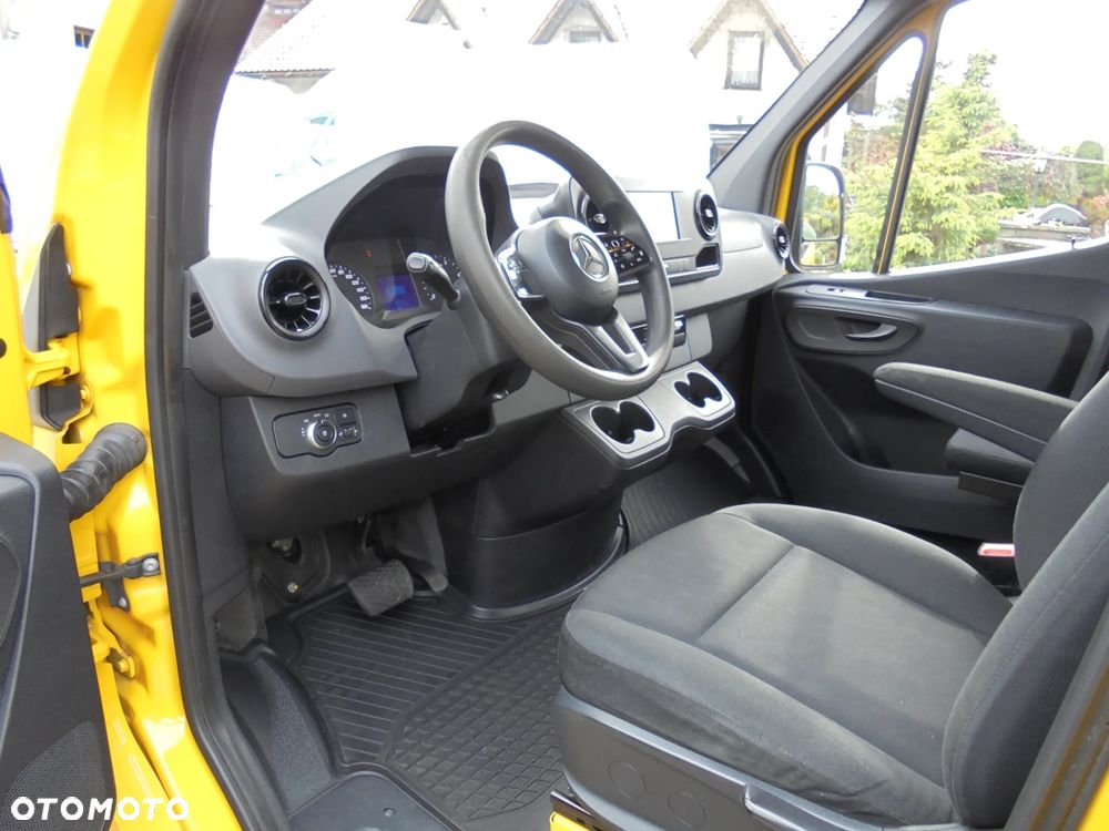 Mercedes-Benz SPRINTER - 17