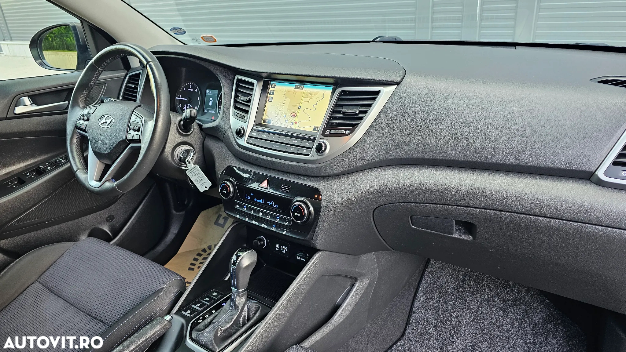 Hyundai Tucson blue 1.7 CRDi 2WD DCT Passion Plus - 12