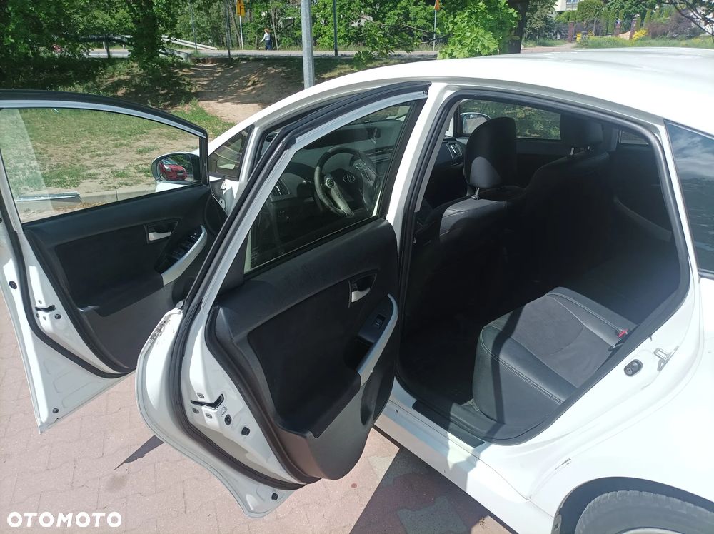 Toyota Prius 1.8 Hybrid Active - 19