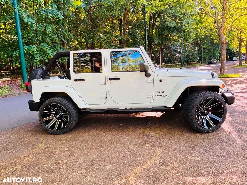 Jeep Wrangler - 10