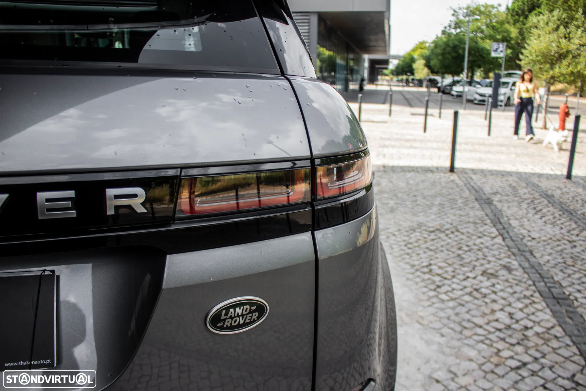 Land Rover Range Rover Evoque 2.0 D240 AWD Auto - 11