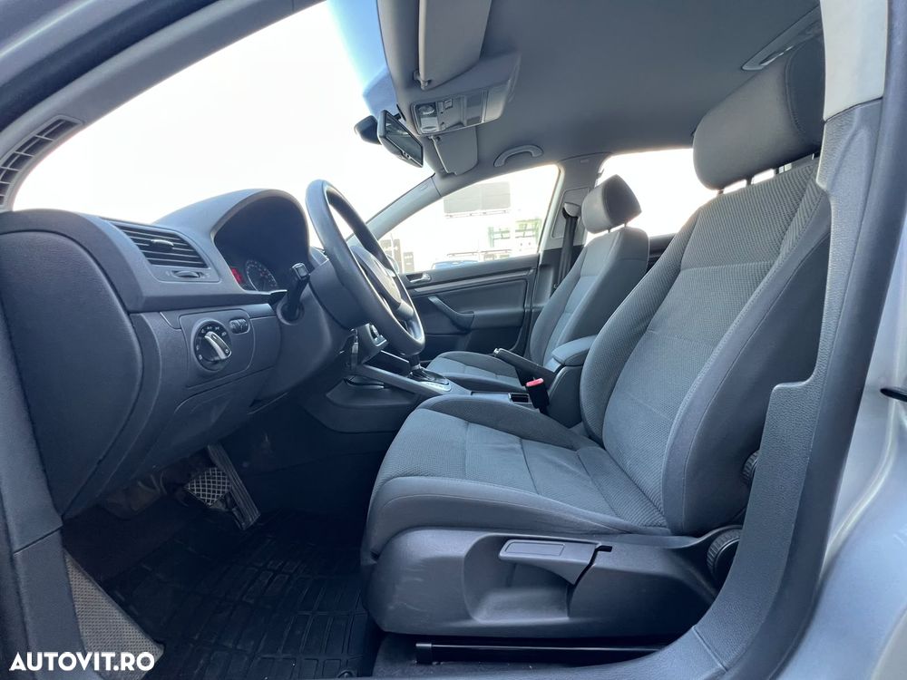 Volkswagen Golf 1.9 TDI Comfortline DSG - 13