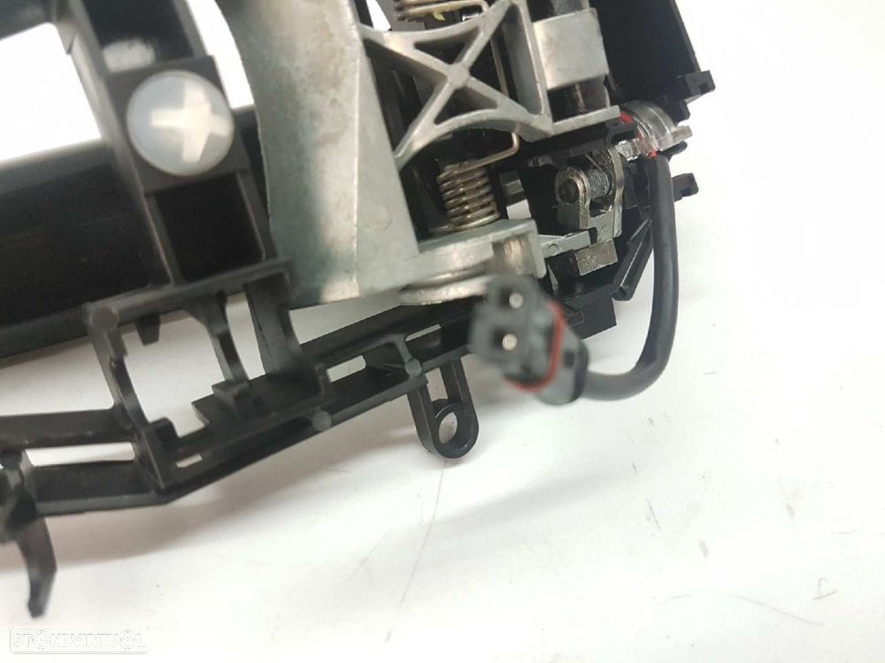 PUXADOR EXTERIOR TRASEIRO DIREITO BMW SERIE 1 LIM. (F20) 118D XDRIVE - 2