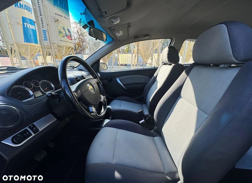 Chevrolet Aveo - 7