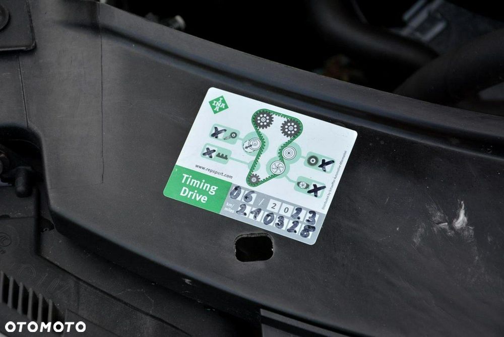 Skoda Superb 2.0 TDI DSG L&K - 38