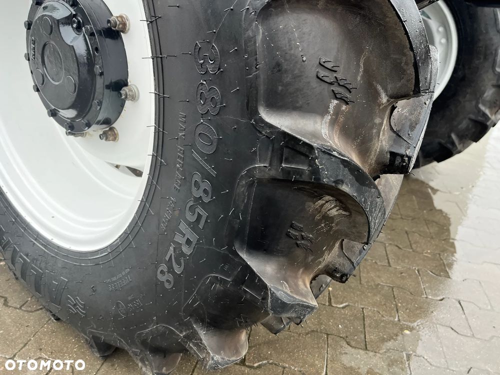 New Holland 6020 Elite - 13