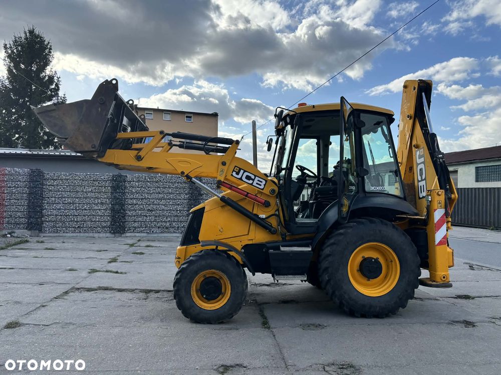 JCB 3CXeco - 8