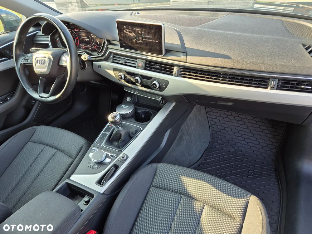 Audi A4 Avant - 16