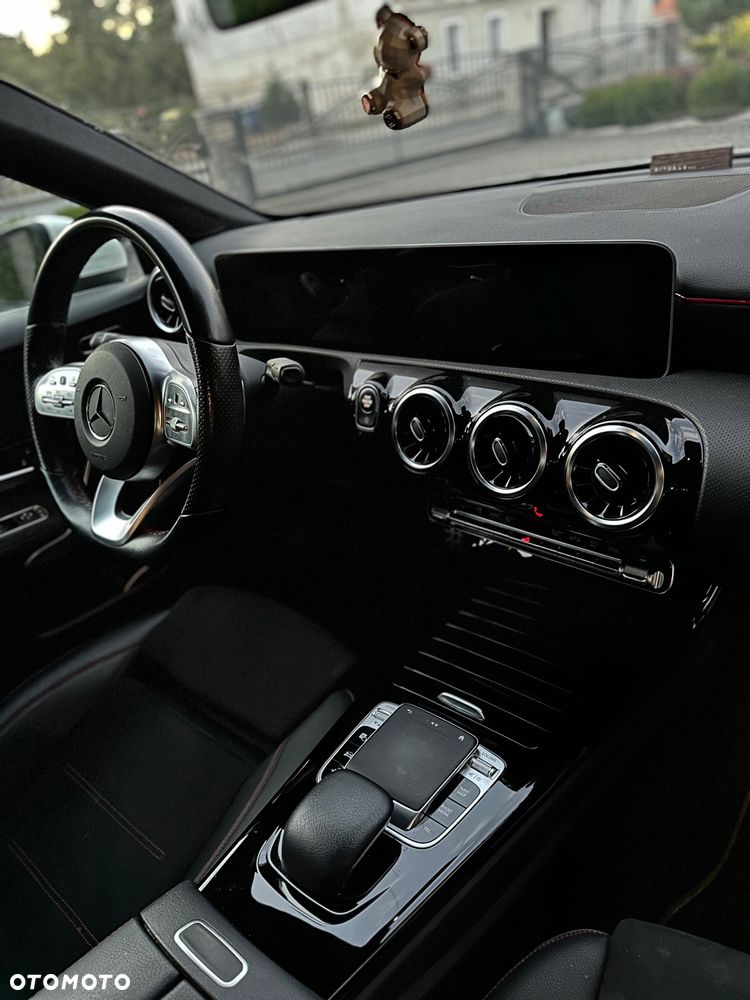 Mercedes-Benz Klasa A 200 AMG Line 7G-DCT - 7