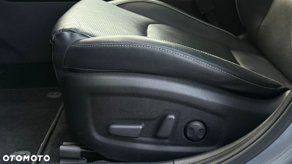 Kia Ceed 1.4 T-GDI GT-Line DCT - 32