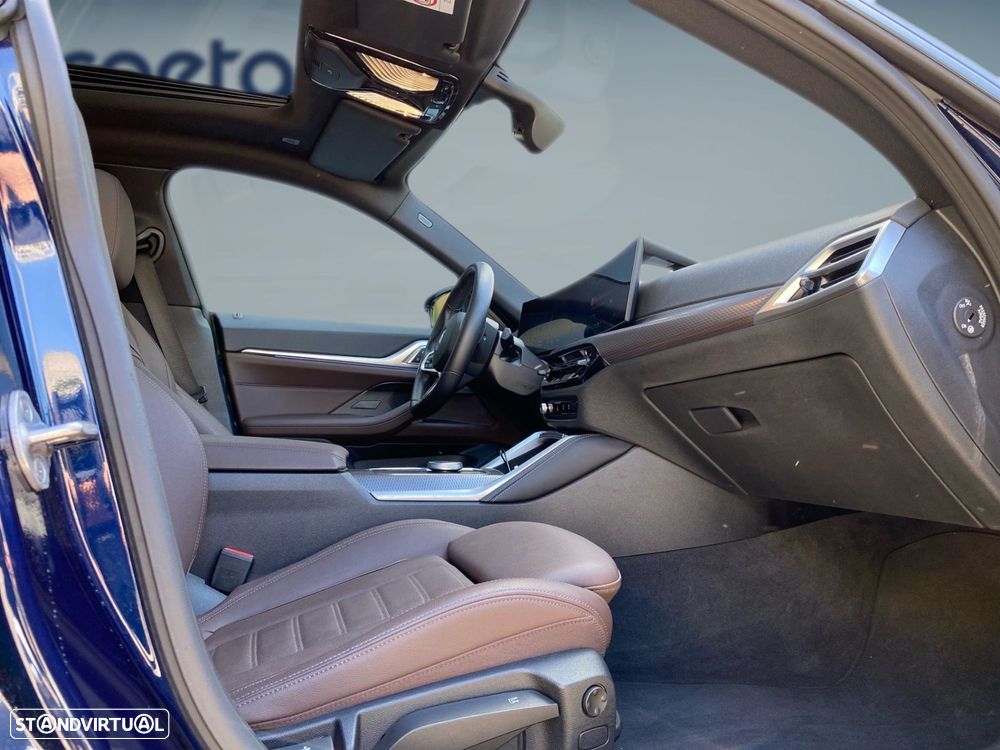 BMW i4 eDrive40 Pack Desportivo M - 14