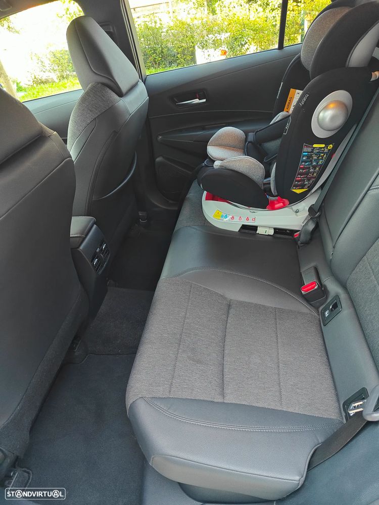 Toyota Corolla Touring Sports 1.8 Hybrid Comfort+P.Sport - 6