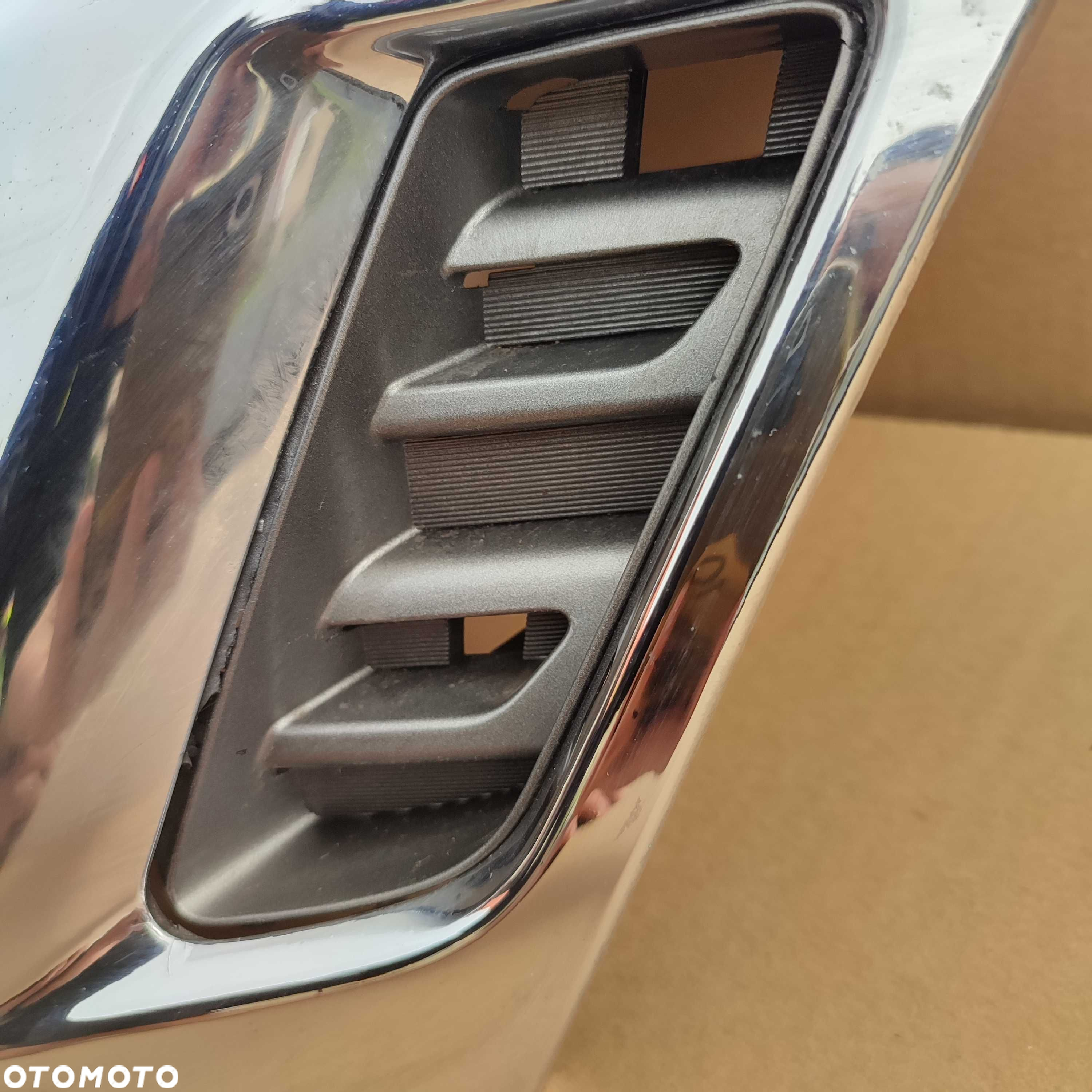 Nissan Navara NP300 D40 15-19 grill atrapa zderzaka chrom kratka - 3