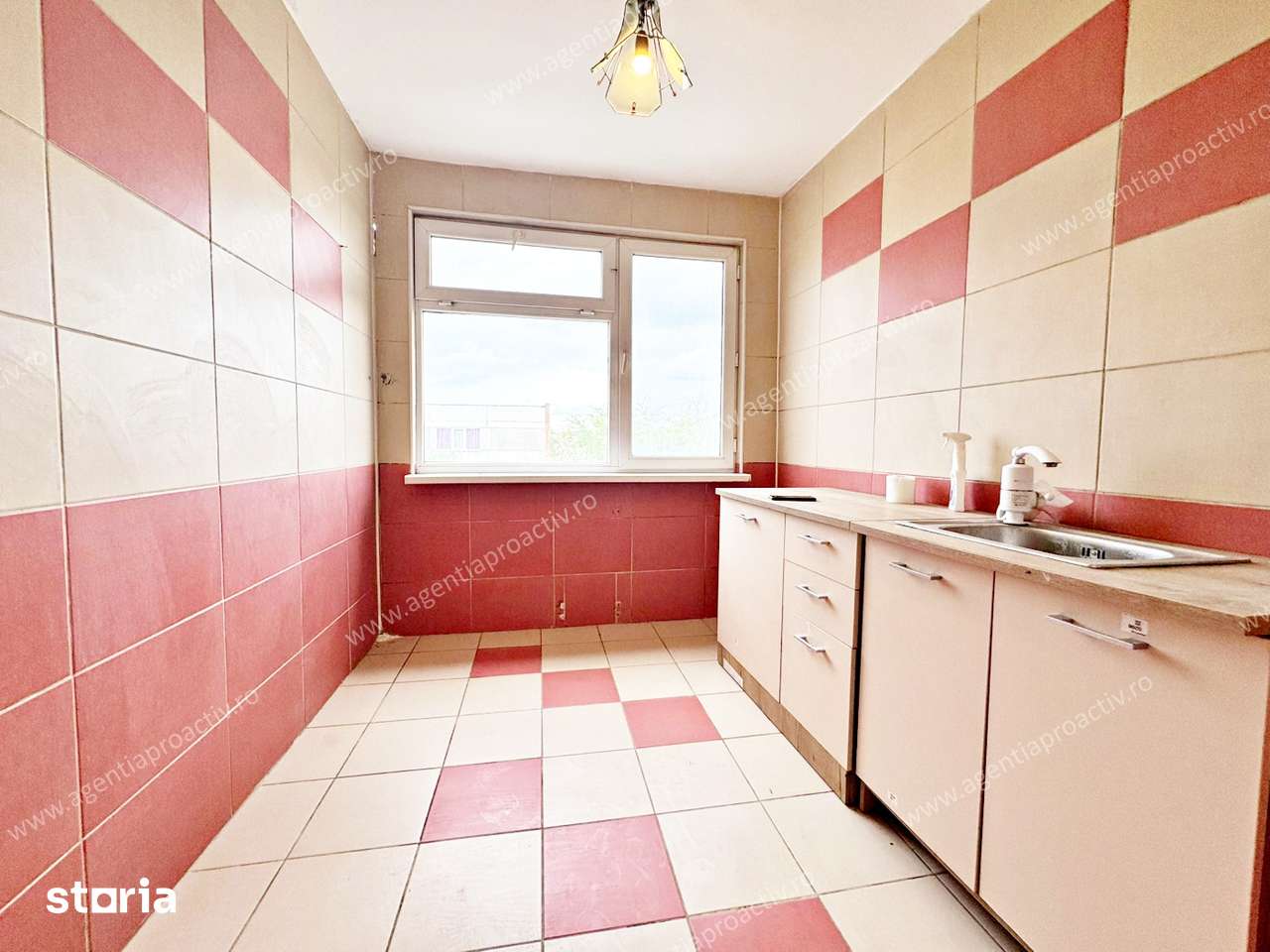 Apartament cu 3 camere, în cartierul Micro 16, 70 mp. - Imagine principală: 4/9