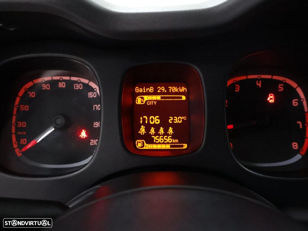 Fiat Panda 1.0 Hybrid City Life - 16