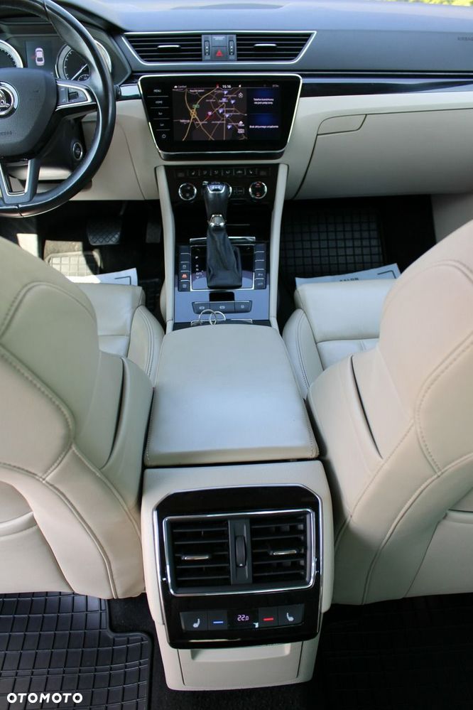 Skoda Superb 2.0 TDI 4x4 DSG L&K - 25