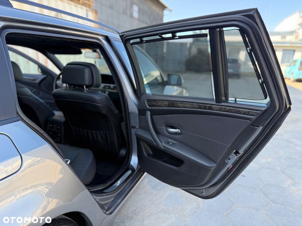 BMW Seria 5 525d Edition Lifestyle - 27