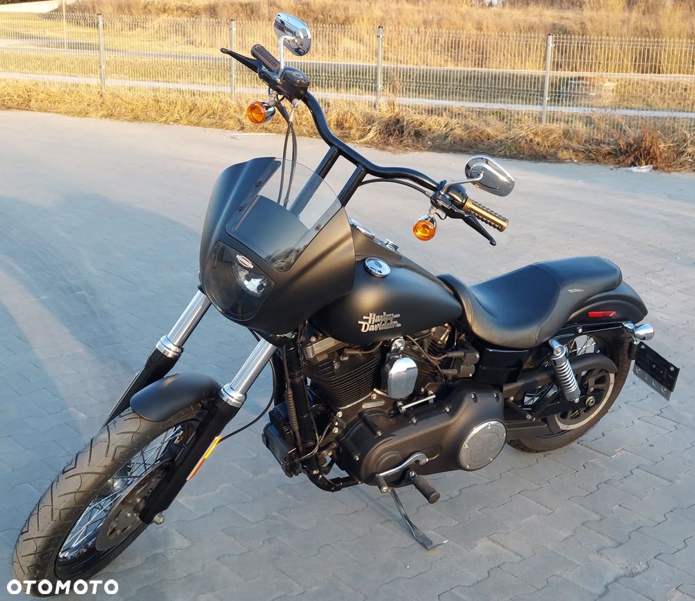 Harley-Davidson Dyna Street Bob - 9