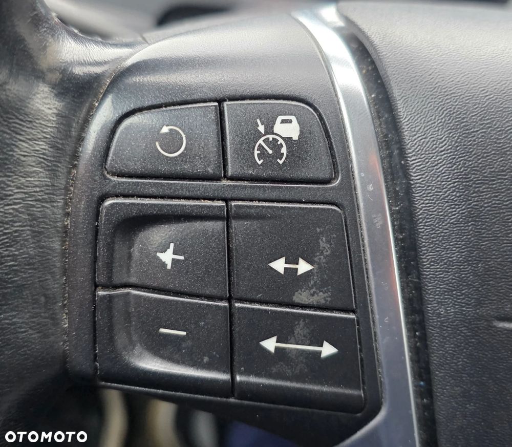 Volvo V70 D4 Geartronic Summum - 25