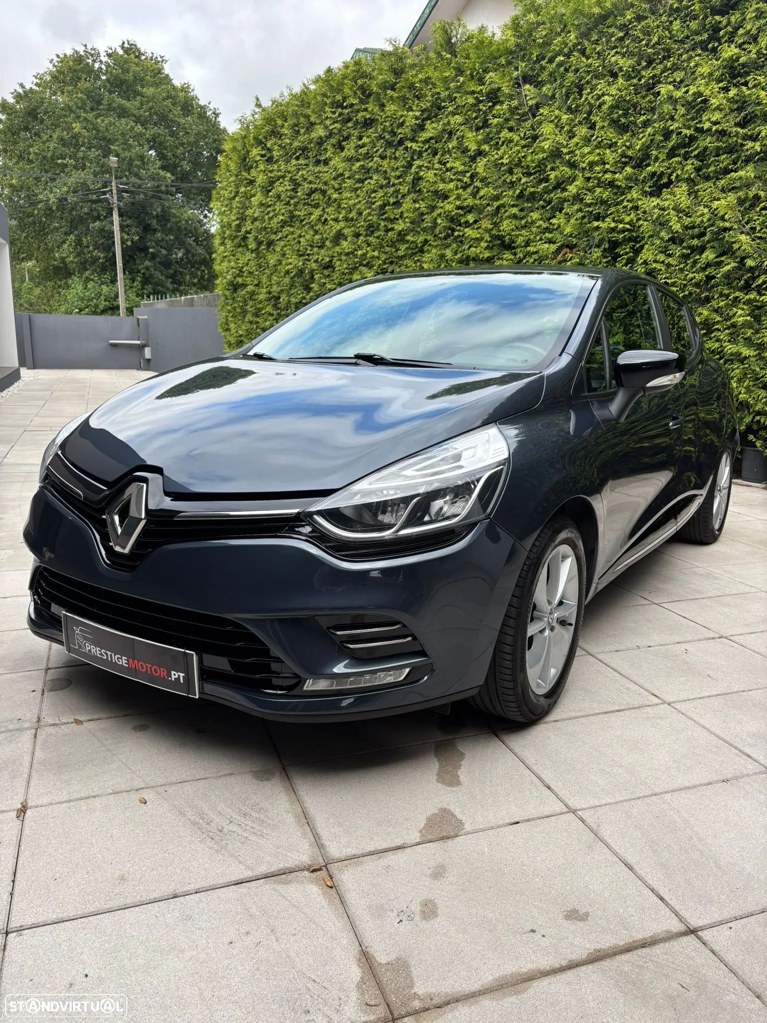 Renault Clio 0.9 TCe Limited - 1