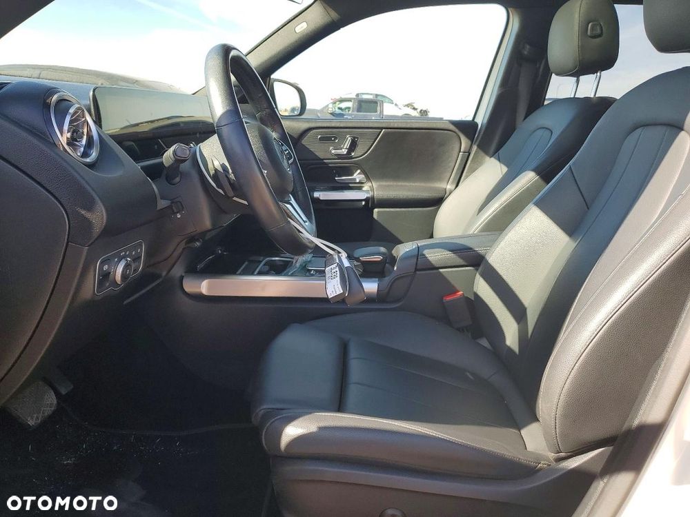 Mercedes-Benz GLB 250 8G-DCT Style - 8