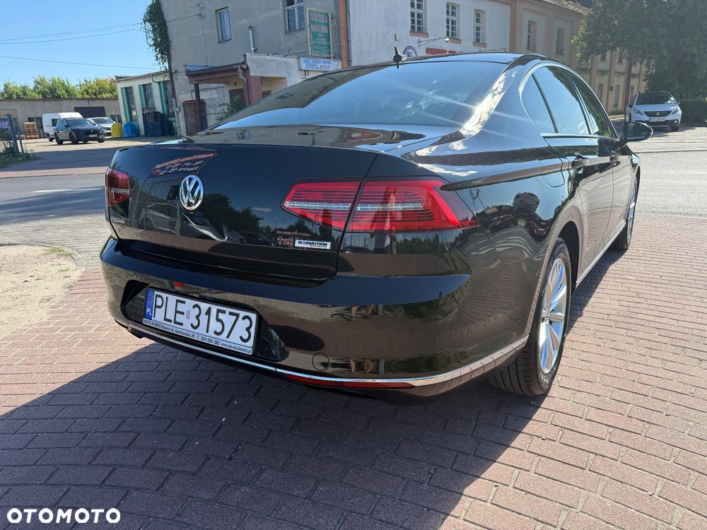 Volkswagen Passat 1.8 TSI BMT Highline - 27