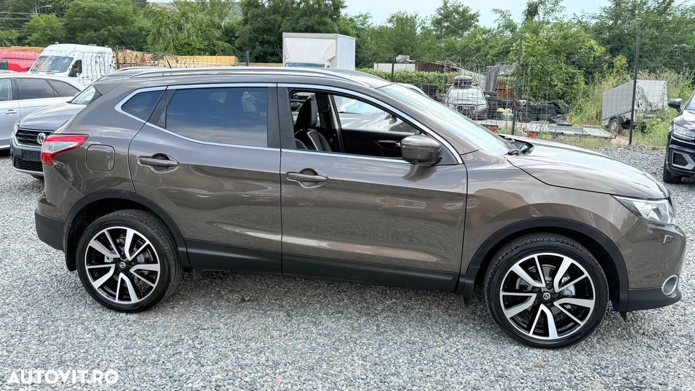 Nissan Qashqai 1.6 DIG-T TEKNA - 16