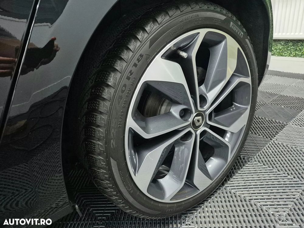 Renault Megane BLUE dCi 115 GT LINE - 32