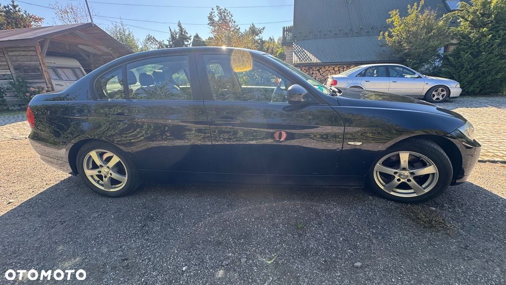 BMW Seria 3 318d - 12