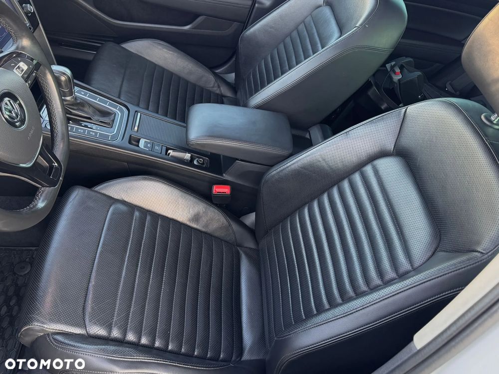 Volkswagen Passat 2.0 TSI BMT Highline DSG - 16