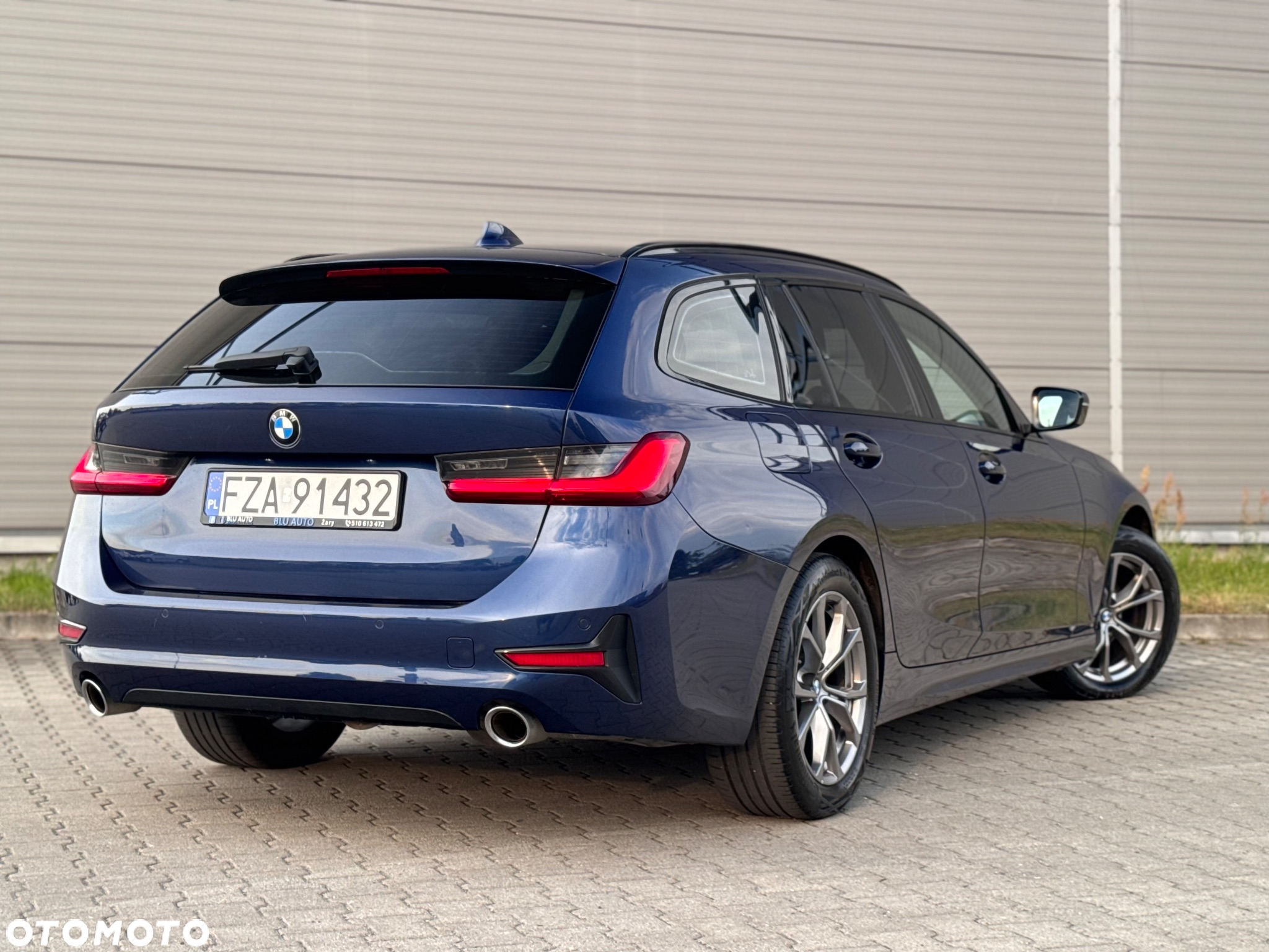 BMW Seria 3 320d Touring Sport Line - 4