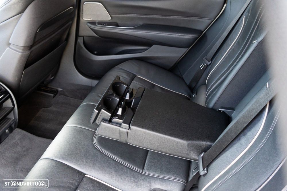 BMW 630 Gran Turismo d Pack M - 41