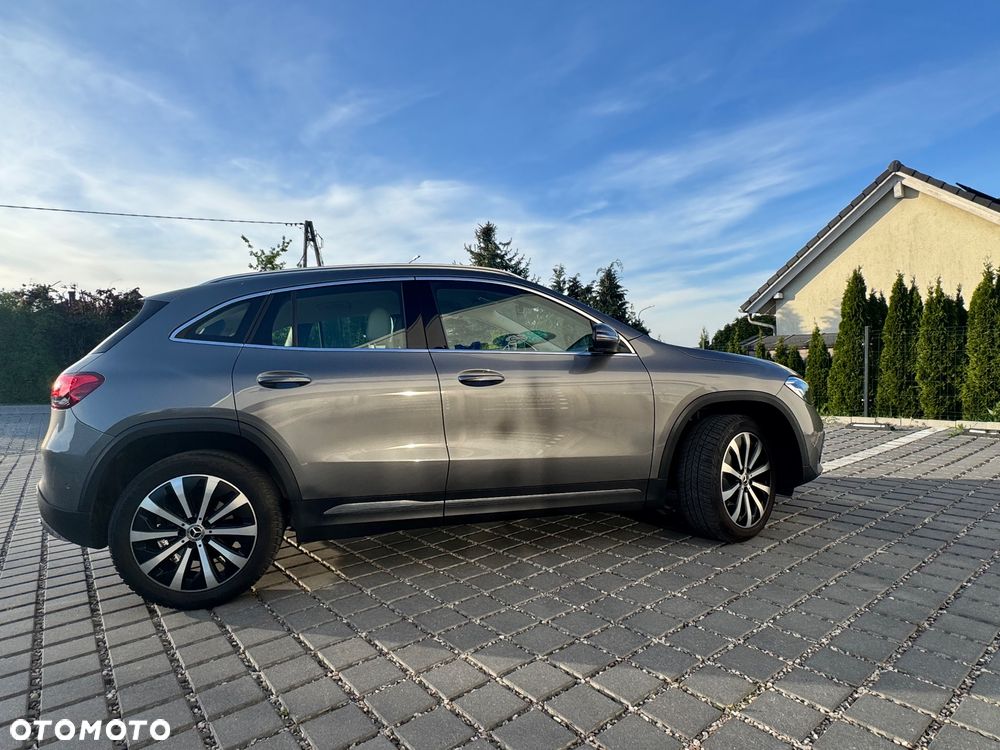 Mercedes-Benz GLA 200 Business Edition - 3