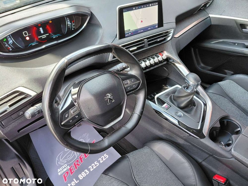 Peugeot 5008 - 12