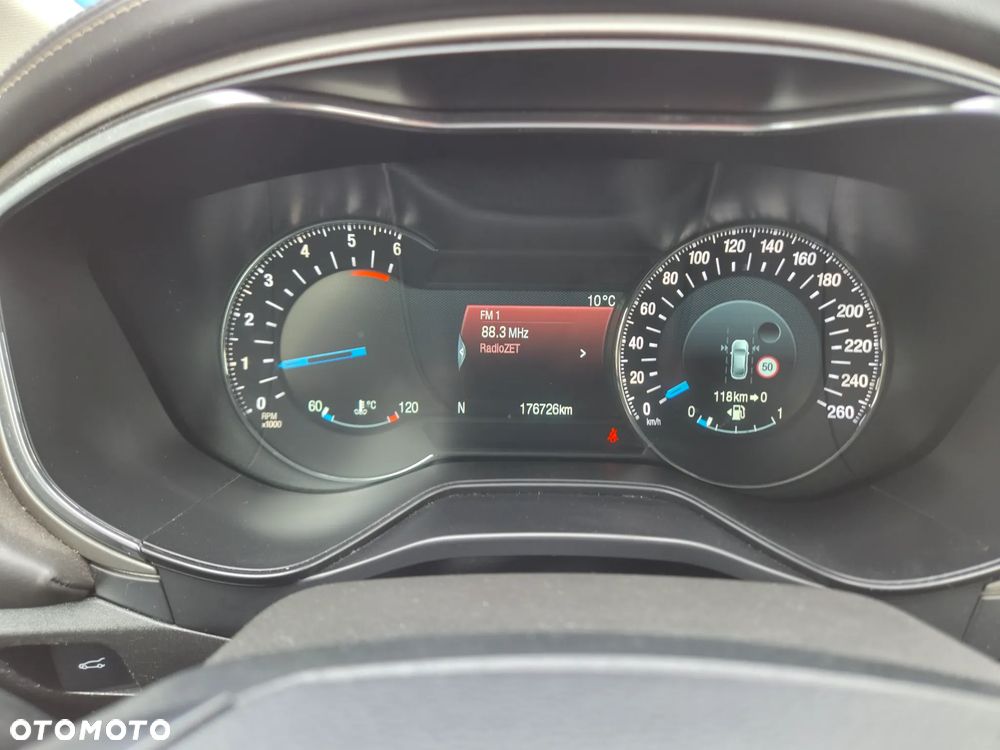 Ford Mondeo 2.0 TDCi STart-Stopp Vignale - 20