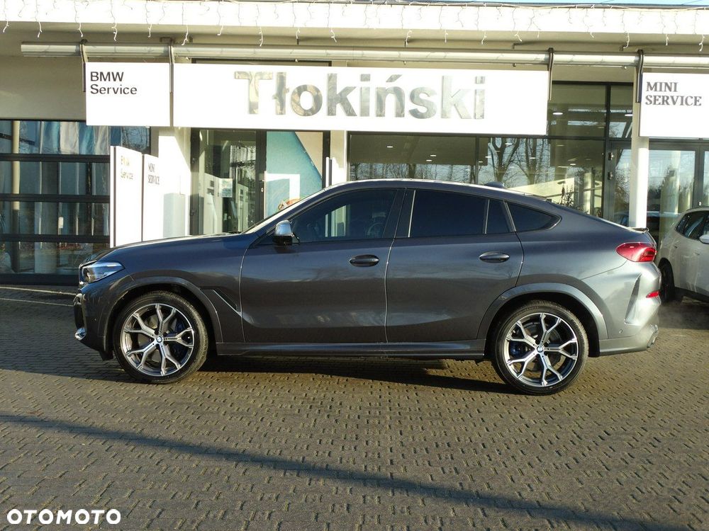 BMW X6 M50i - 2