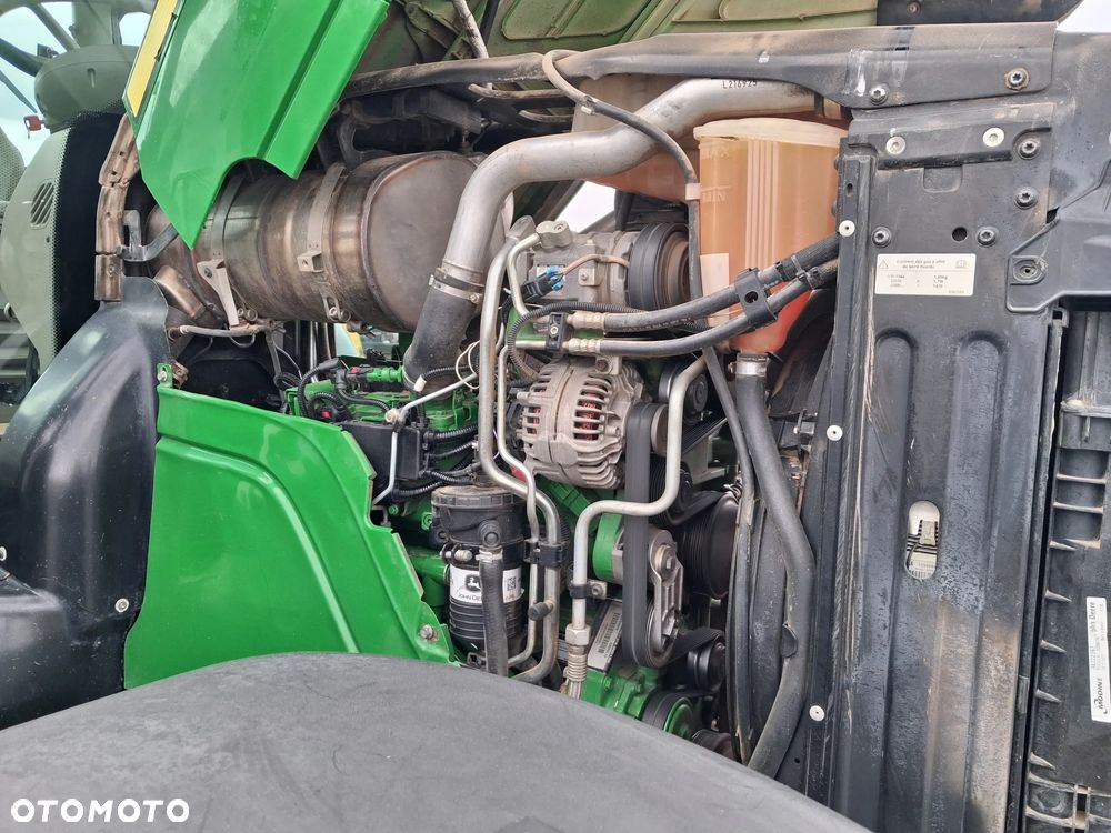 John Deere 6135 R - 8