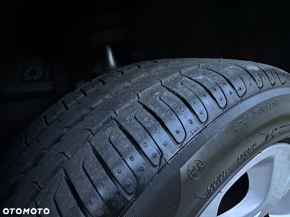 BMW X1 sDrive20d - 10