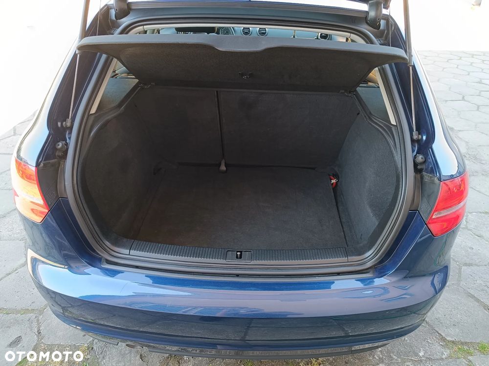 Audi A3 Sportback 1.6 TDI DPF Ambition - 14