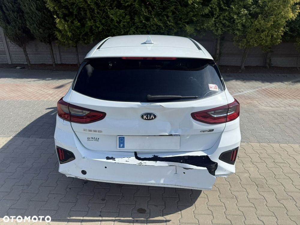 Kia Ceed - 5