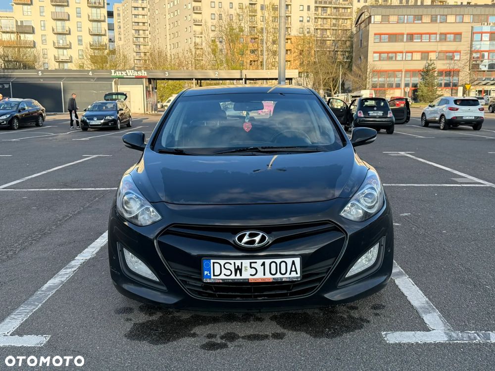 Hyundai i30 blue 1.6 CRDi Trend - 5