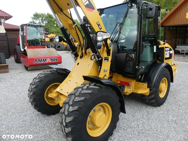 Caterpillar CAT 906M Z Niemiec / 2019r / 2668mtg / Serwisowany / - 35