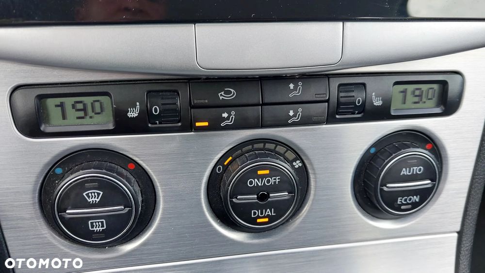 Volkswagen Passat 2.0 TSI Individual - 20