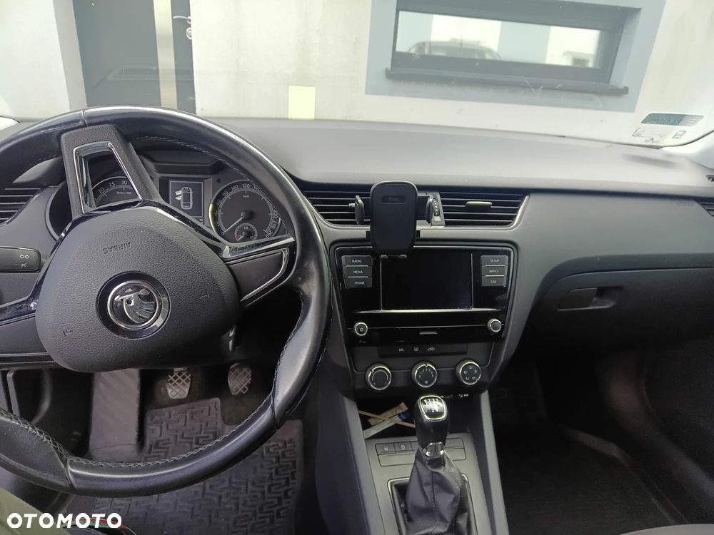 Skoda Octavia 1.6 TDI Active - 8