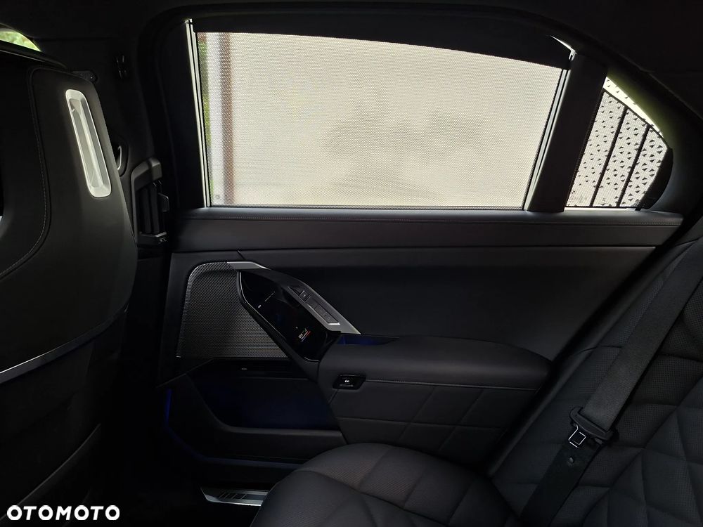 BMW Seria 7 - 13