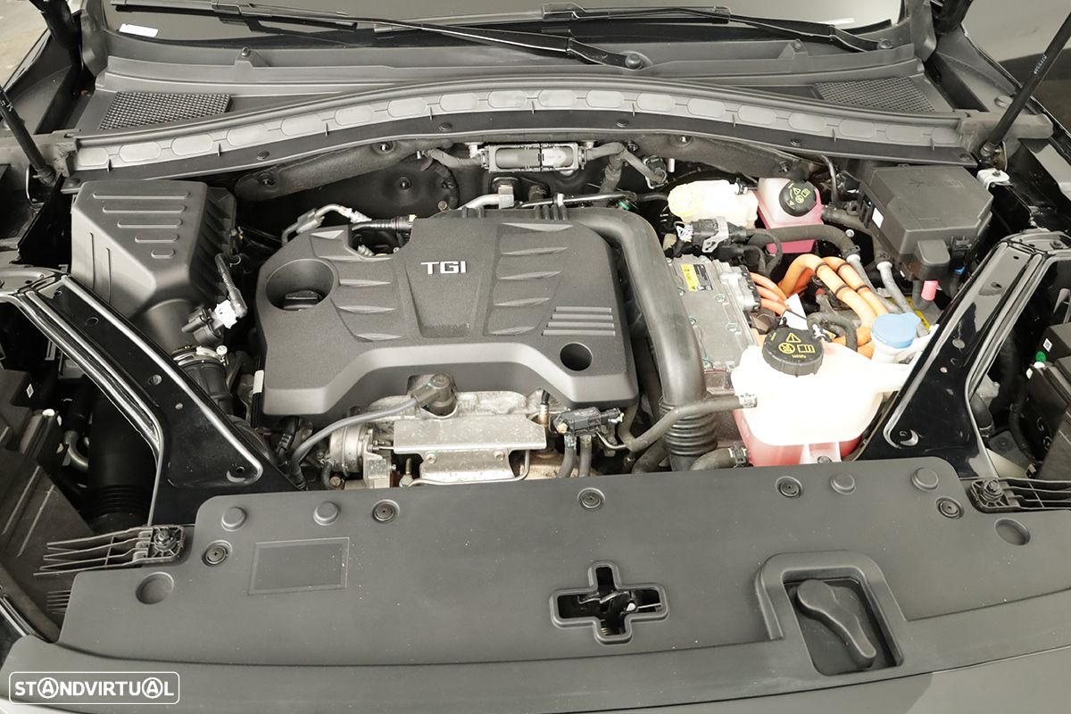 MG EHS 1.5 T-GDI Plug-in Hybrid Luxury - 28