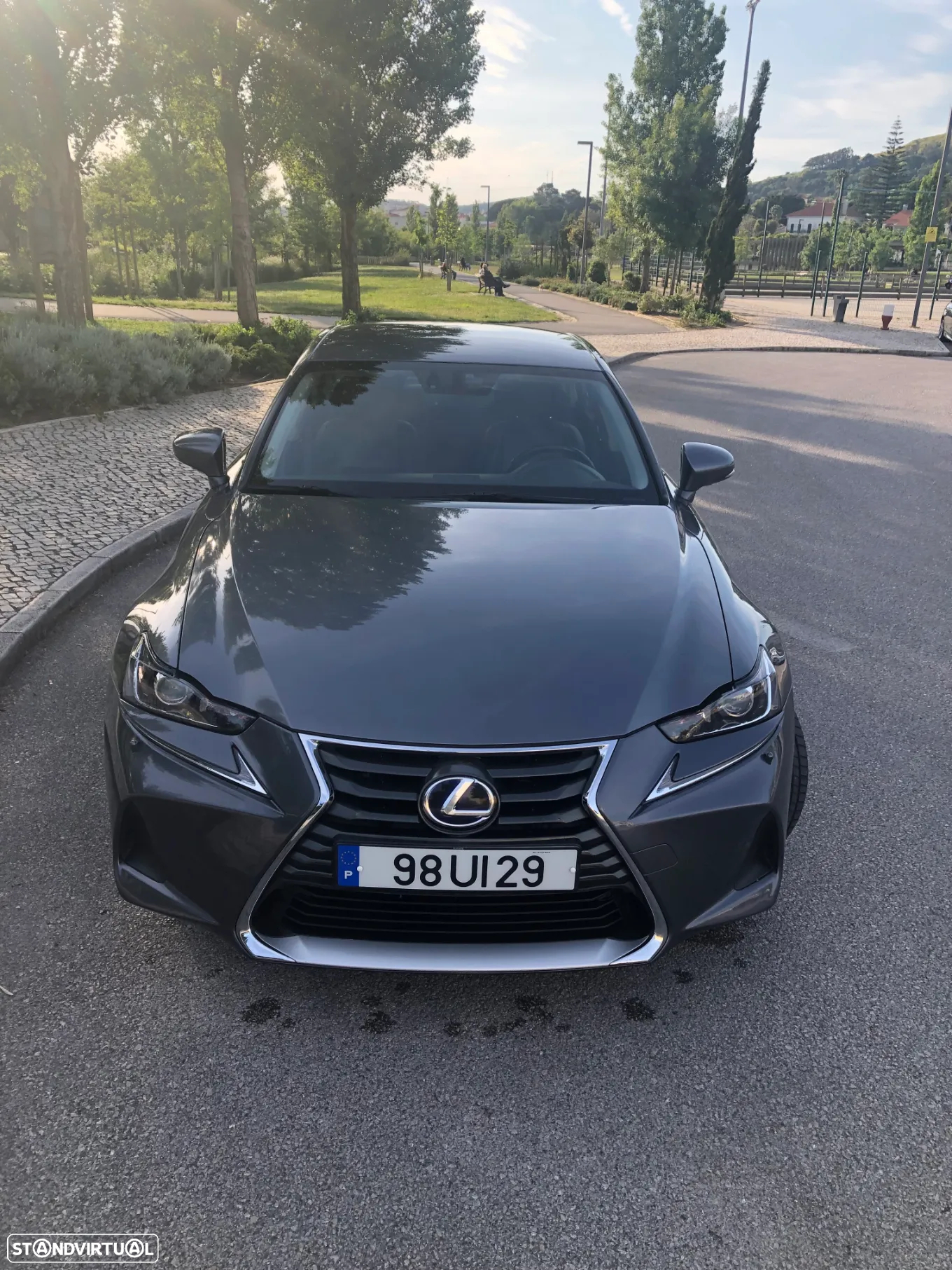Lexus IS 300H Executive - 2