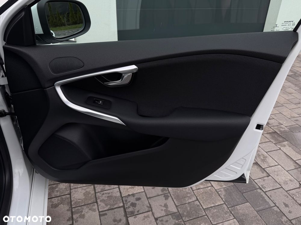 Volvo V40 T2 You - 30