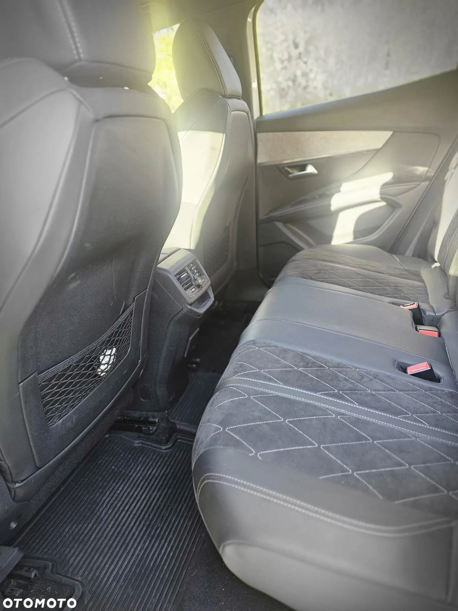 Peugeot 3008 2.0 BlueHDi GT S&S EAT8 - 5